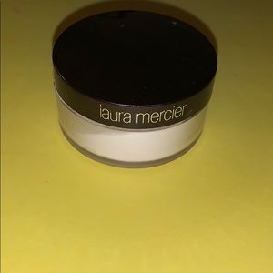 Laura Mercier